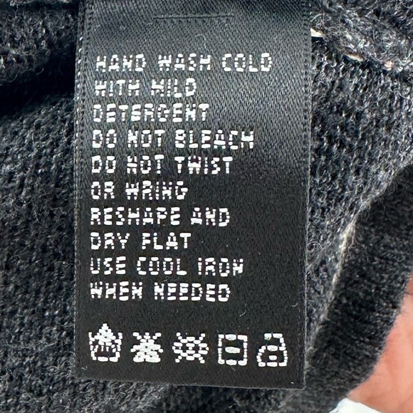 August silk petite womens sweater size PM charcoal gray striped old money poncho - Picture 9 of 10